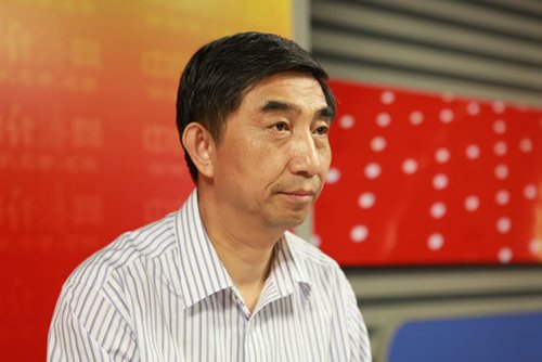 哈药集团制药总厂厂长吴志军在京就哈药“超标排放事件”正式向公众道歉